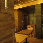 فندق مبيت وإفطار Solar Dos Alperces - Serra Da Estrela - Turismo De Aldeia 4*