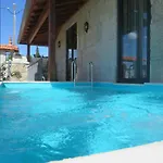 فندق مبيت وإفطار Solar Dos Alperces - Serra Da Estrela - Turismo De Aldeia 4*