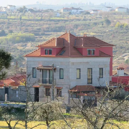 Solar Dos Alperces - Serra Da Estrela - Turismo De Aldeia Bed and Breakfast Travancinha