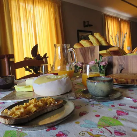 Bed and Breakfast Solar Dos Alperces - Serra Da Estrela - Turismo De Aldeia