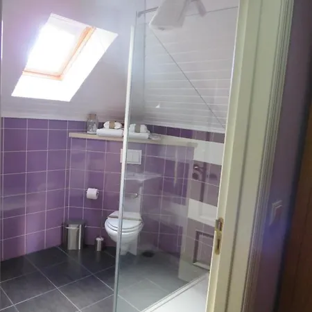 Solar Dos Alperces - Serra Da Estrela - Turismo De Aldeia Bed and Breakfast 4*