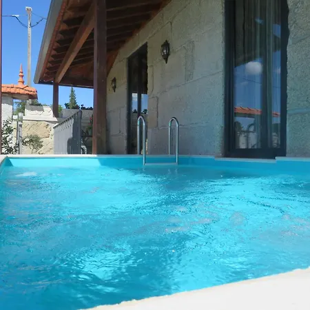 Bed & Breakfast Solar Dos Alperces - Serra Da Estrela - Turismo De Aldeia 4*
