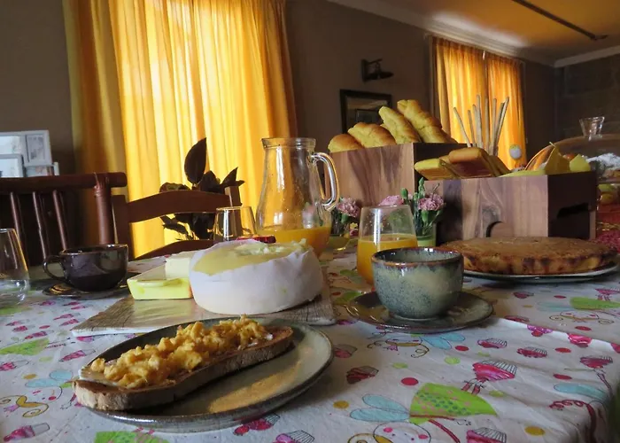 Alojamento de Acomodação e Pequeno-almoço Solar Dos Alperces - Serra Da Estrela - Turismo De Aldeia