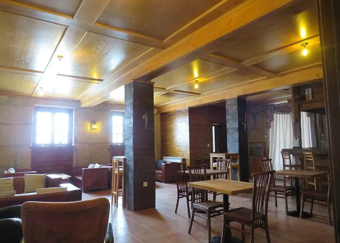 Alojamento de Acomodação e Pequeno-almoço Solar Dos Alperces - Serra Da Estrela - Turismo De Aldeia