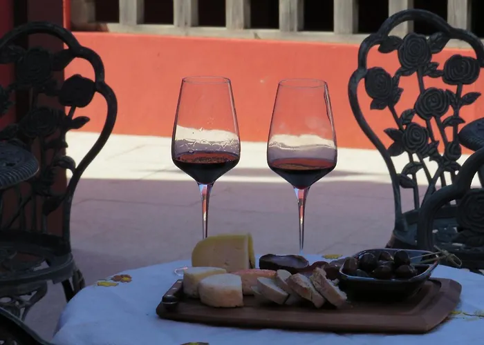 Solar Dos Alperces - Serra Da Estrela - Turismo De Aldeia Alojamento de Acomodação e Pequeno-almoço 4*