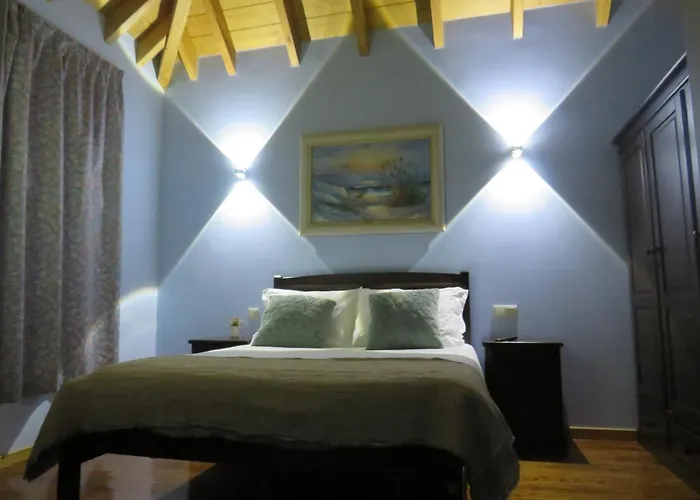 Solar Dos Alperces - Serra Da Estrela - Turismo De Aldeia Alojamento de Acomodação e Pequeno-almoço