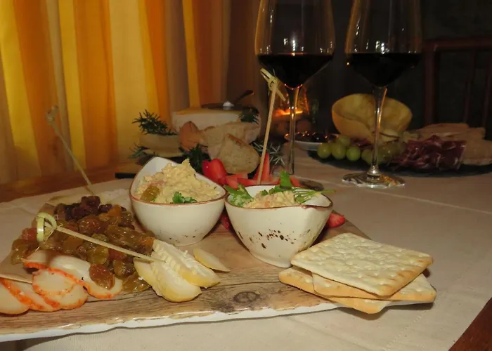 Alojamento de Acomodação e Pequeno-almoço Solar Dos Alperces - Serra Da Estrela - Turismo De Aldeia Travancinha