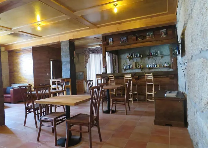 Solar Dos Alperces - Serra Da Estrela - Turismo De Aldeia 4*