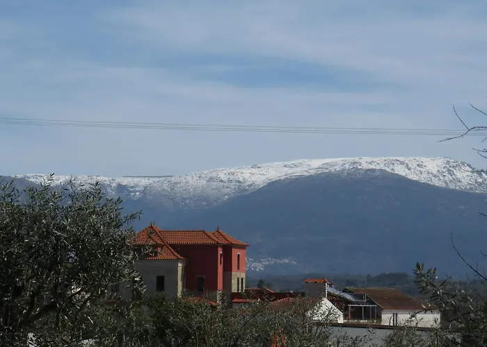 Solar Dos Alperces - Serra Da Estrela - Turismo De Aldeia 4*